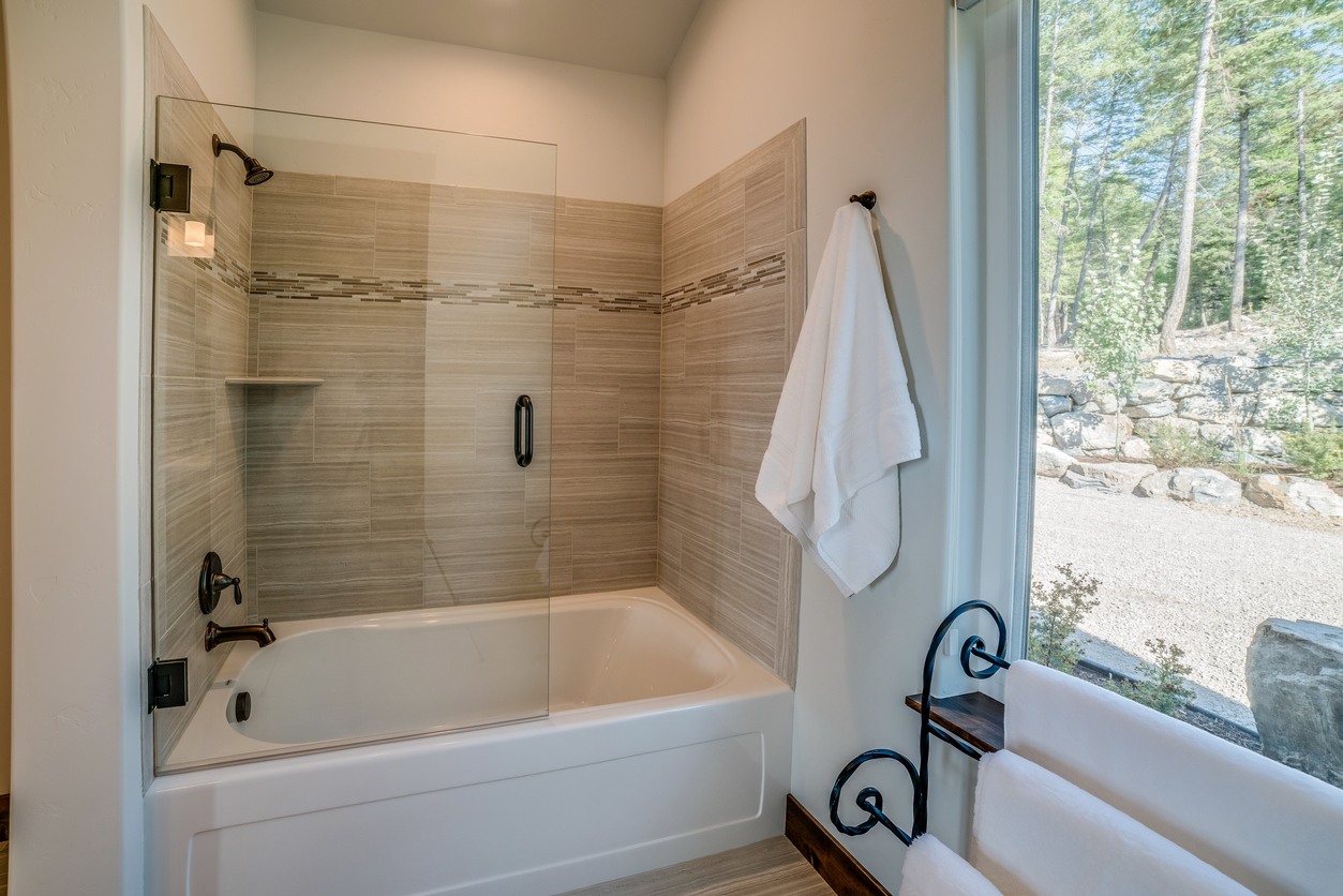 Shower & Tub Installation in Bayview